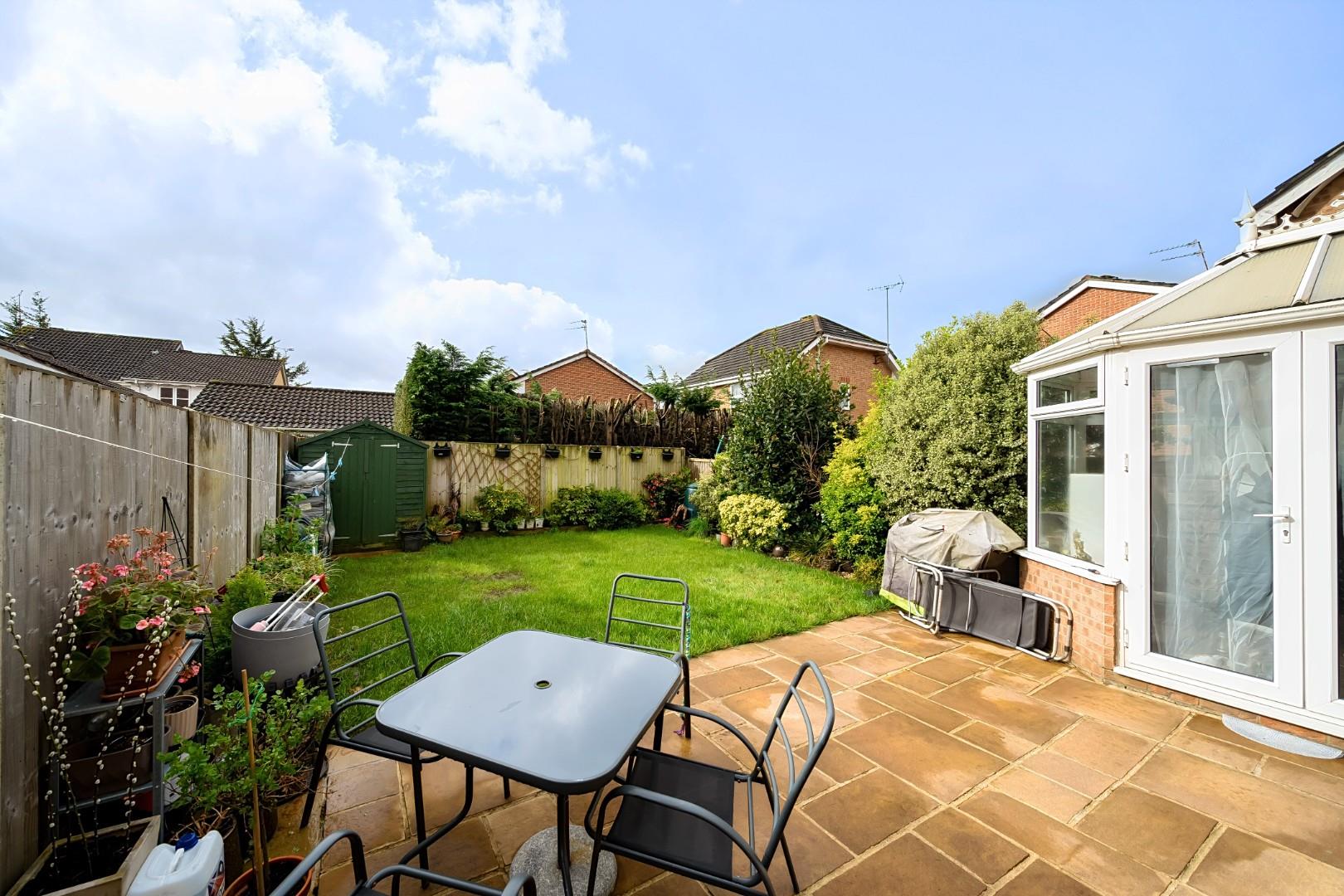 Longfield Avenue, London